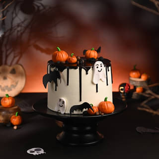 Pumpkin Spooks Halloween Cake